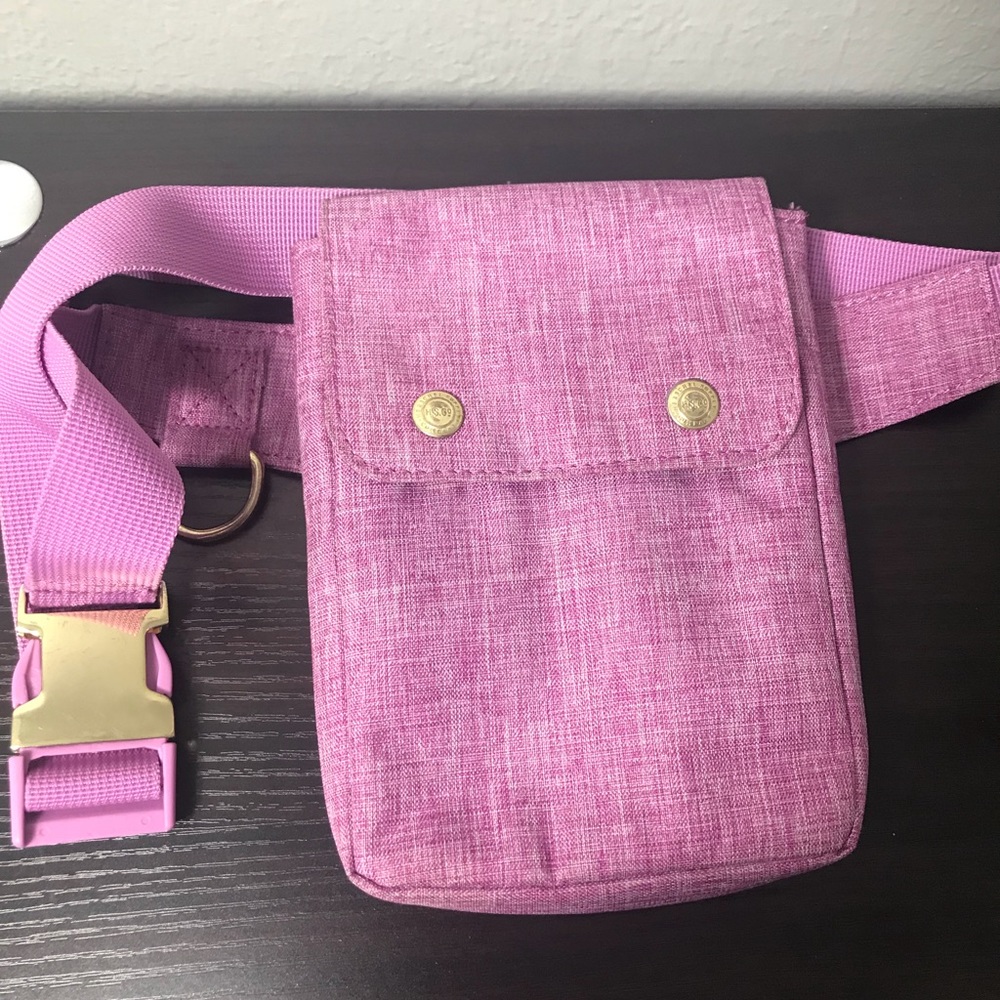 💚HERSCHEL belt bag💚